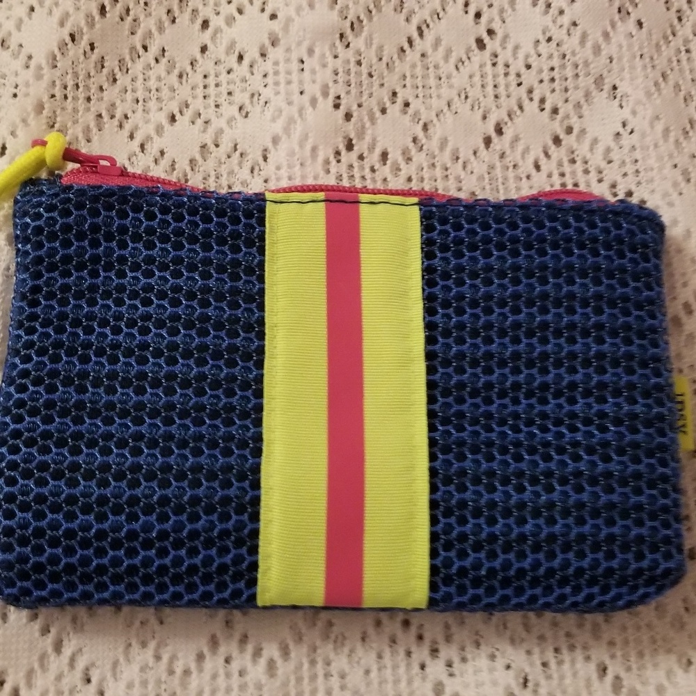 Ipsy makeup bag